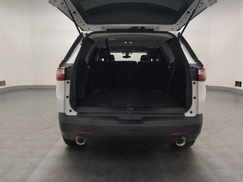 Used 2020 Chevrolet Traverse LS image 29