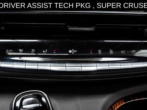 Used 2023 Cadillac Escalade ESV Premium Luxury w/ Touring Package AWD/4WD image 25