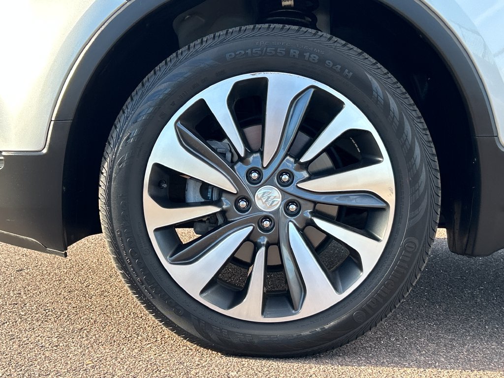 Used 2021 Buick Encore Preferred FWD image 25