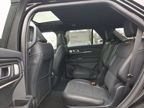 New 2026 Ford Explorer Tremor w/ Tremor Ultimate Package AWD/4WD image 8