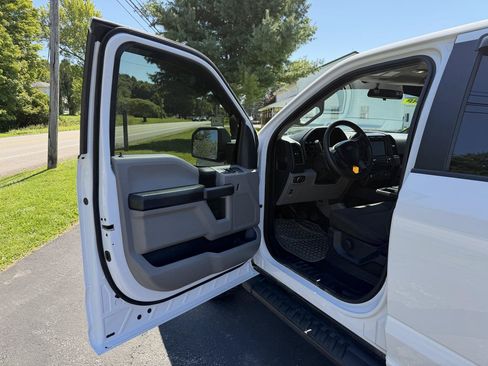 Used 2017 Ford F150 XL w/ Equipment Group 101A Mid AWD/4WD image 20