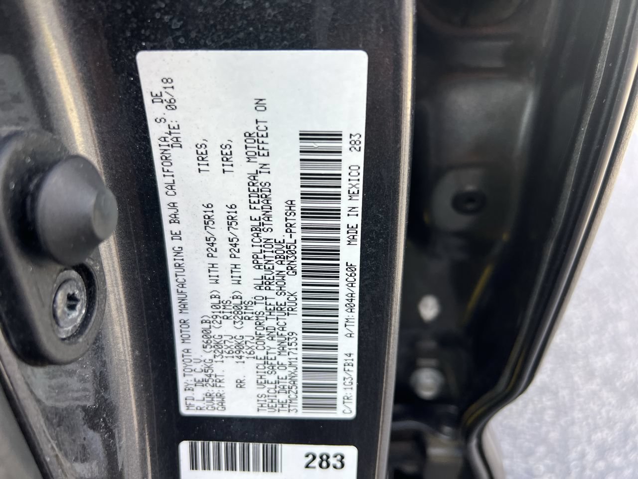 Used 2018 Toyota Tacoma SR w/ SR Convenience Package AWD/4WD image 36