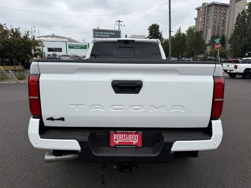 New 2024 Toyota Tacoma TRD Off-Road image 8