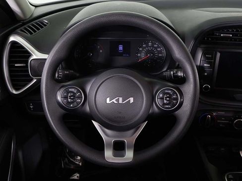 Used 2022 Kia Soul LX FWD image 33