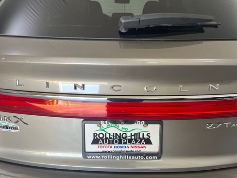Used 2017 Lincoln MKX Reserve w/ Lincoln MKX Climate Package image 46