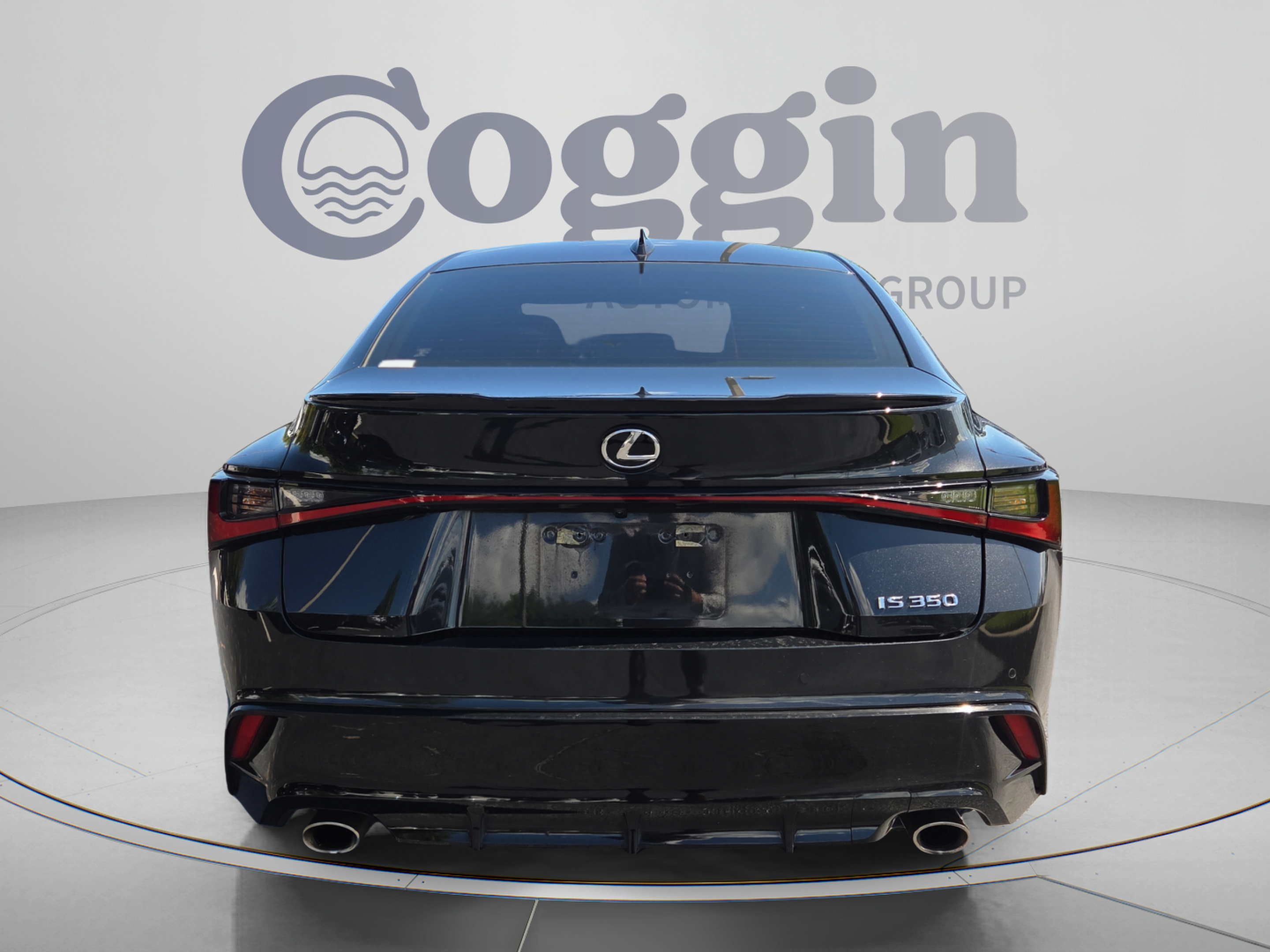 Used 2022 Lexus IS 350 F Sport RWD image 4