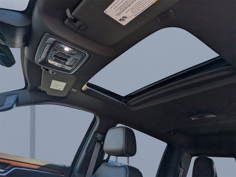Used 2022 GMC Sierra 1500 Denali w/ Technology Package image 20