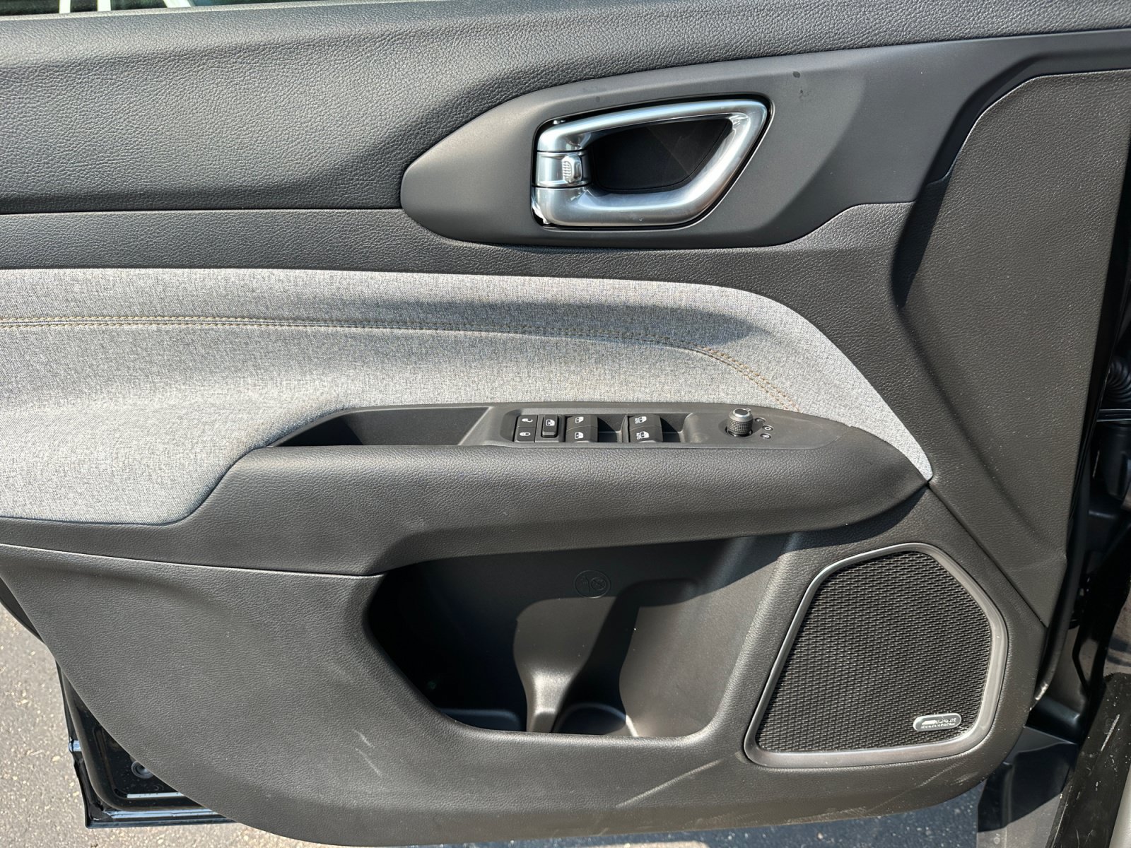 New 2026 Jeep Compass Latitude AWD/4WD image 20