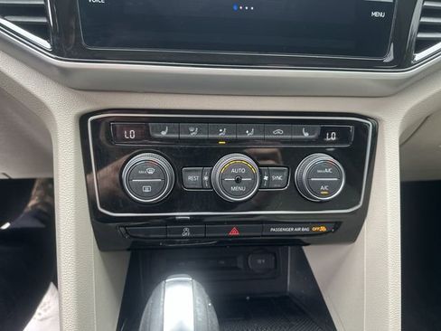 Used 2022 Volkswagen Atlas SE w/ Panoramic Sunroof Package AWD/4WD image 19
