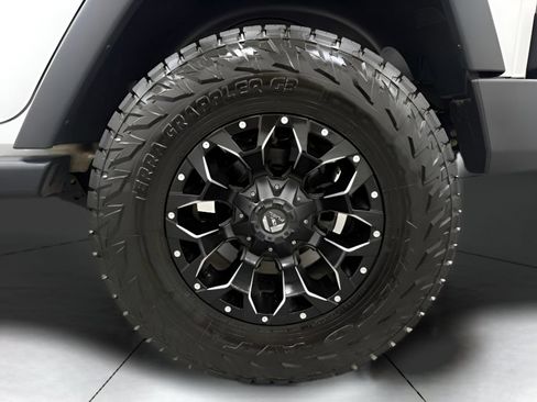 Used 2018 Jeep Wrangler Unlimited Sport S AWD/4WD image 27
