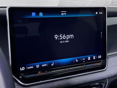 New 2025 Volkswagen Tiguan S image 13