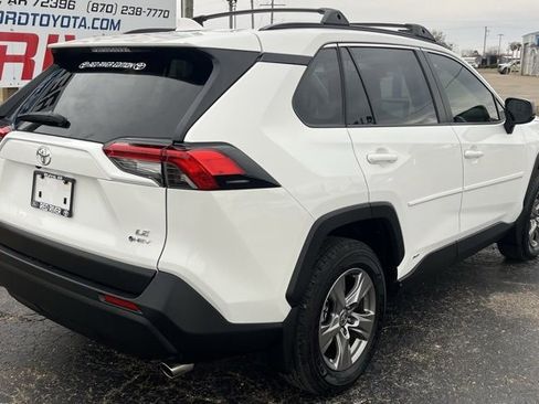 Used 2025 Toyota RAV4 LE image 8