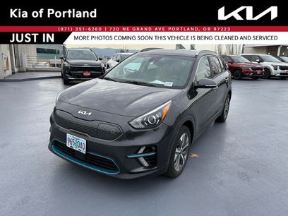 Certified 2022 Kia Niro EX w/ Cold Weather Package