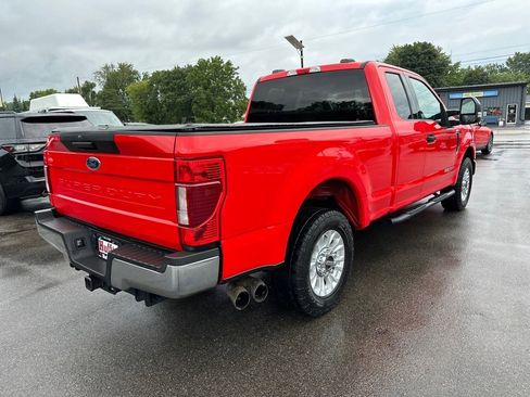 Used 2021 Ford F250 XLT image 3