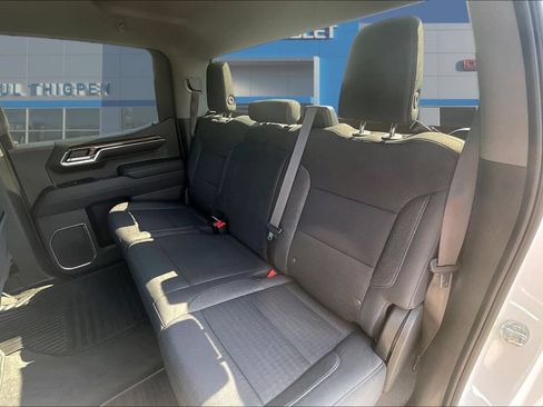 Used 2023 Chevrolet Silverado 1500 LT AWD/4WD image 23