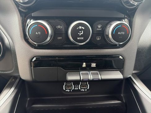Certified 2022 RAM 1500 Big Horn image 12