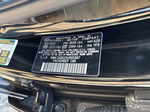 Certified 2025 Hyundai Elantra SEL w/ Cargo Package image 32