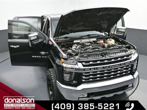 Used 2020 Chevrolet Silverado 2500 LTZ w/ LTZ Premium Package image 25