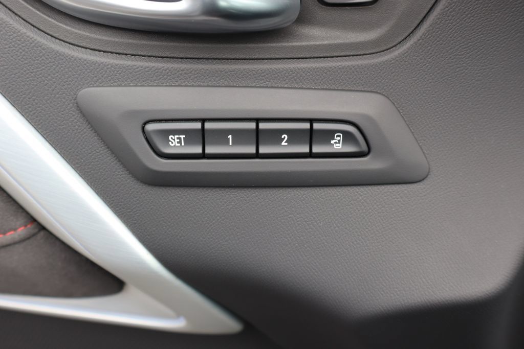 Used 2022 Chevrolet Camaro ZL1 RWD image 24
