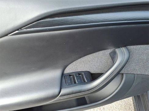 Used 2021 Tesla Model S Long Range image 3