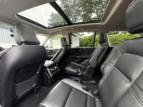 Certified 2023 Lincoln Aviator AWD w/ Premium Package image 18
