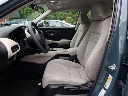 Used 2025 Honda HR-V LX image 13