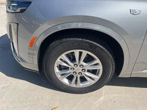 New 2025 Cadillac XT6 Luxury image 22
