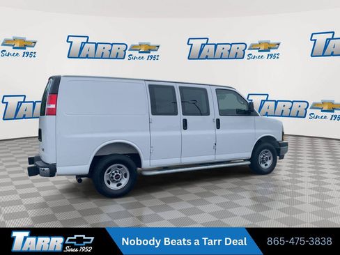 Used 2025 GMC Savana 2500 w/ Driver Convenience Package RWD image 9