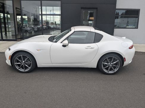Used 2023 MAZDA MX-5 Miata Grand Touring RWD image 3