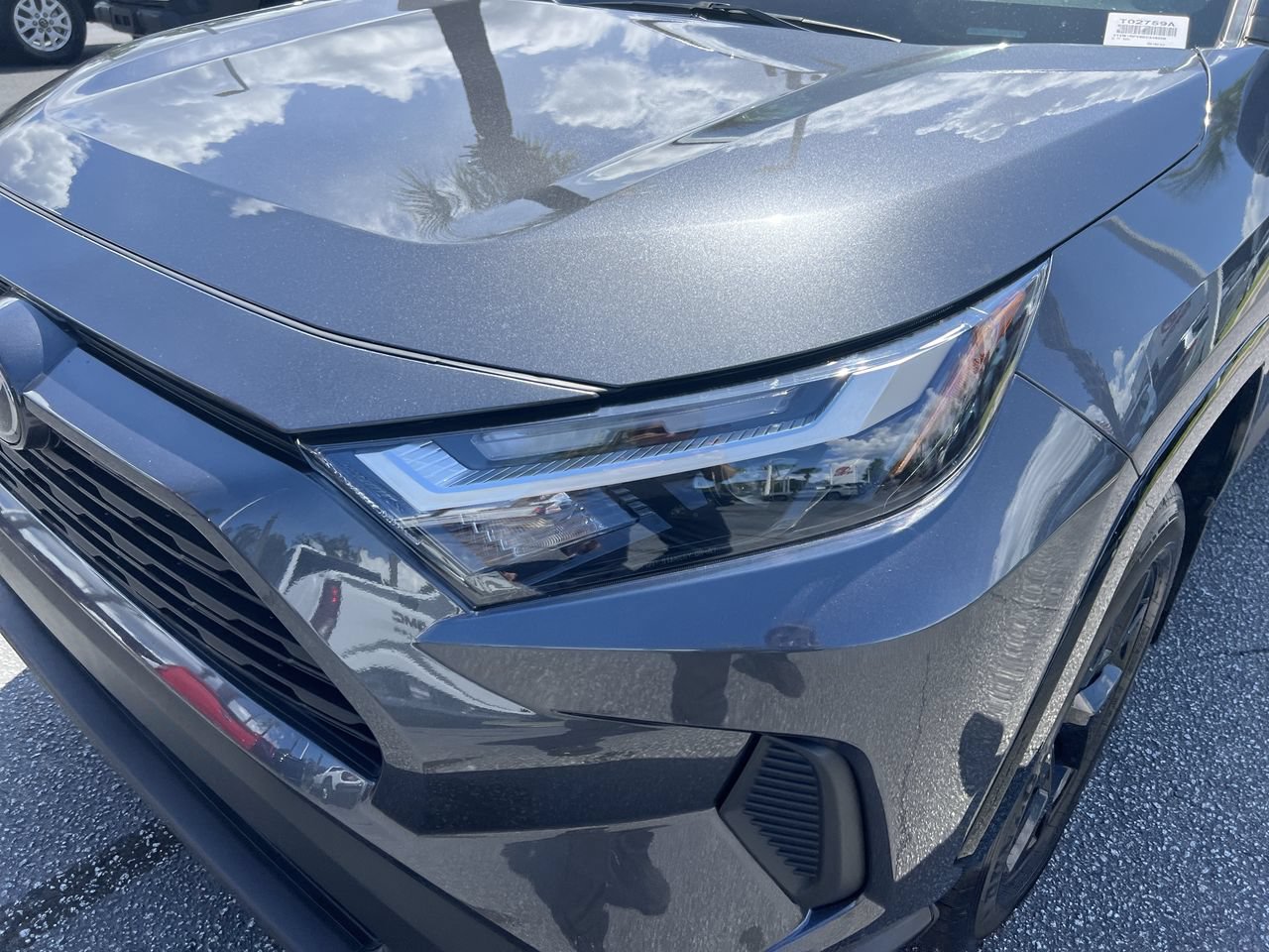 Used 2025 Toyota RAV4 XLE FWD image 6