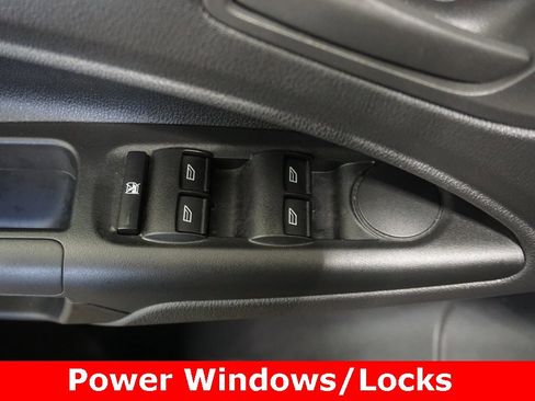 Used 2018 Ford Transit Connect XL image 6