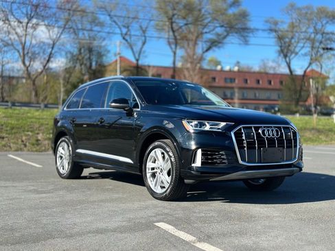 Used 2022 Audi Q7 3.0T Premium Plus w/ Premium Plus Package AWD/4WD image 8