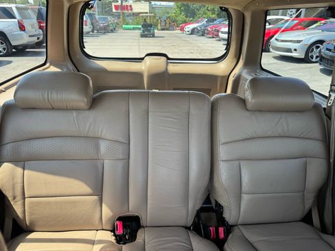 Used 1999 Ford Explorer Eddie Bauer image 14