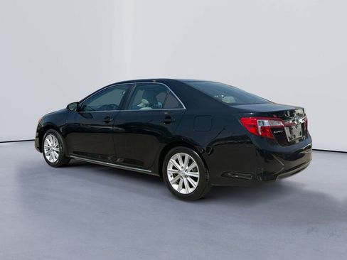 Used 2013 Toyota Camry XLE w/ Leather Pkg FWD image 5