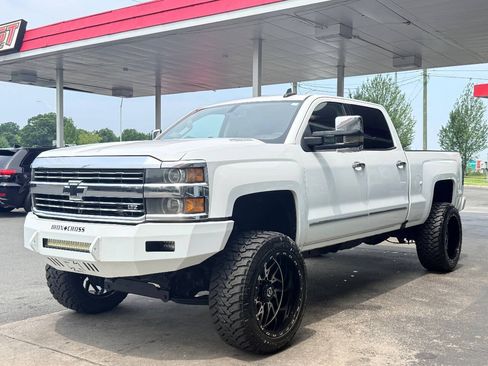 Used 2016 Chevrolet Silverado 2500 LTZ w/ Duramax Plus Package AWD/4WD image 6