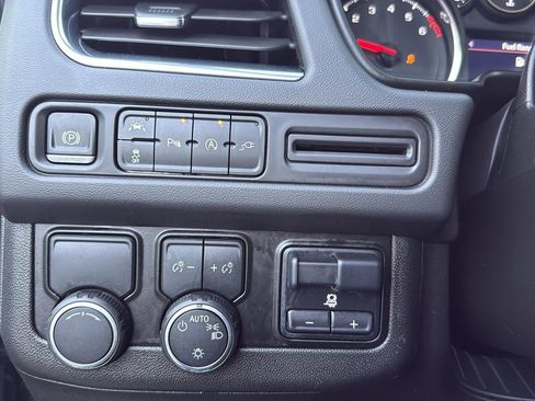 Used 2021 Chevrolet Tahoe LT w/ LT Signature Package image 15