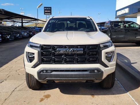 New 2026 GMC Canyon Elevation w/ Convenience Package image 9