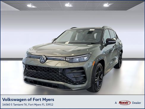 New 2026 Volkswagen Tiguan SE R-Line FWD image 1