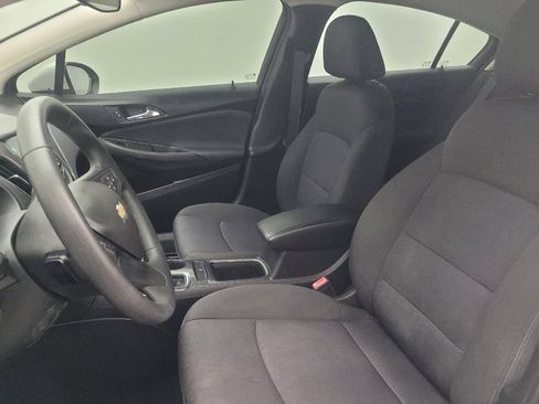Used 2018 Chevrolet Cruze LT w/ Convenience Package FWD image 17