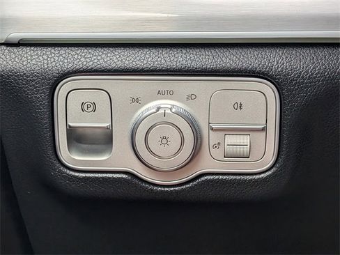 Used 2024 Mercedes-Benz GLS 450 4MATIC image 31