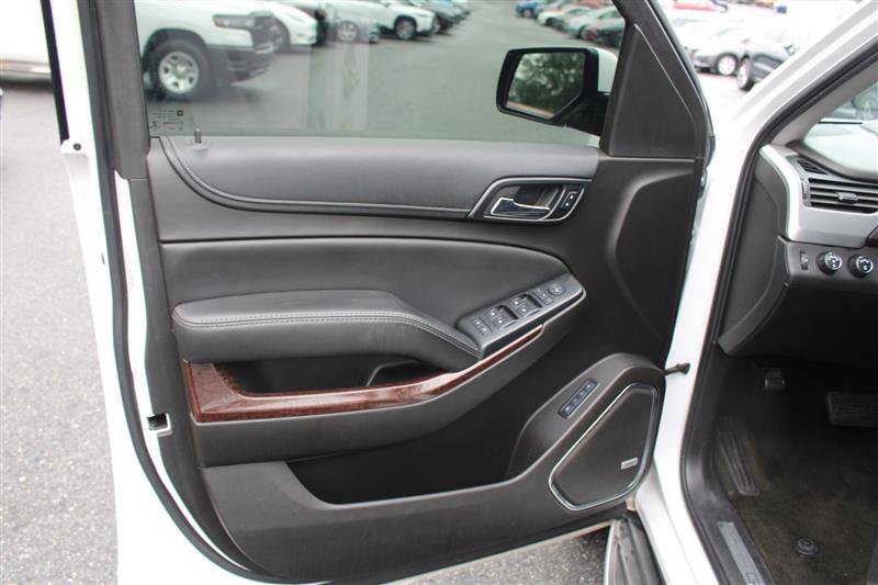 Used 2017 GMC Yukon XL SLT AWD/4WD image 11