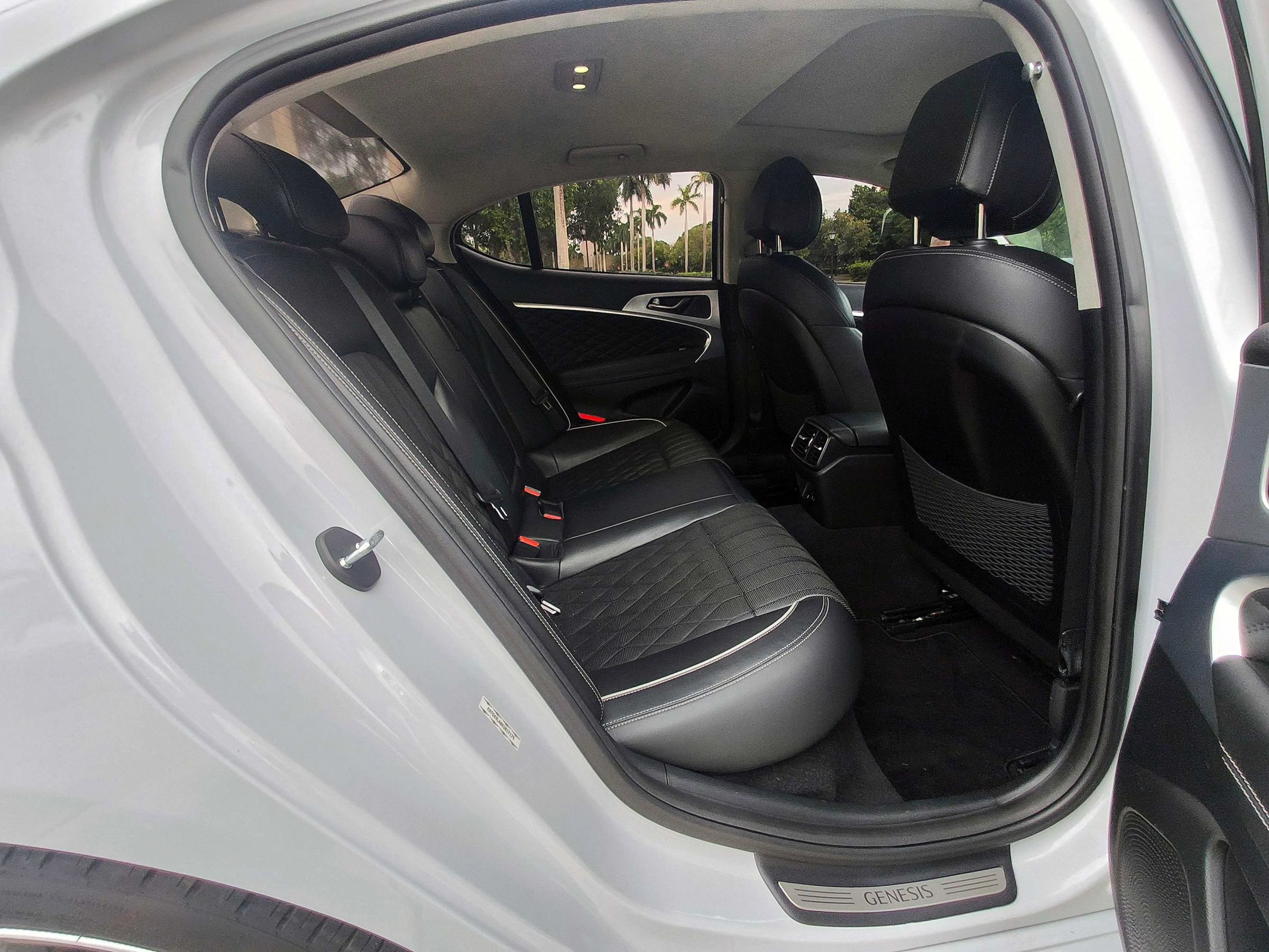 Used 2019 Genesis G70 2.0T Advanced w/ Dynamic Package RWD image 16