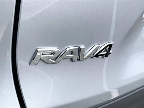 Certified 2023 Toyota RAV4 XLE image 30