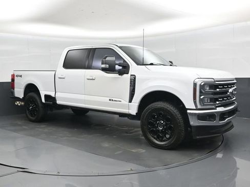 Used 2024 Ford F250 Lariat AWD/4WD image 1