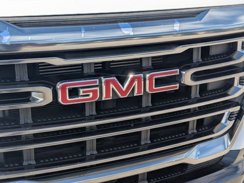 Used 2022 GMC Canyon AT4 w/ Trailering Package image 11