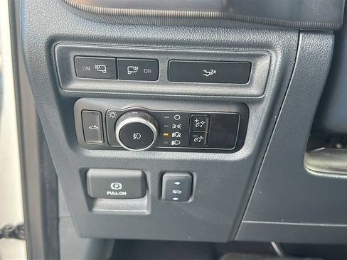 Used 2023 Ford F150 Platinum AWD/4WD image 22
