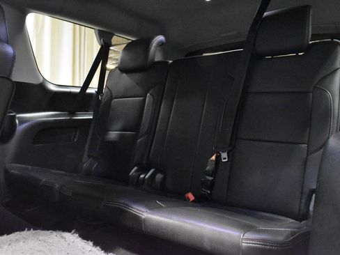 Used 2020 GMC Yukon XL Denali w/ Denali Ultimate Black Edition image 8