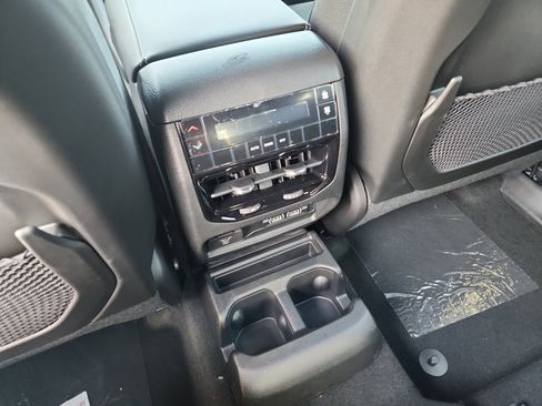 New 2025 Jeep Grand Cherokee L Altitude image 33