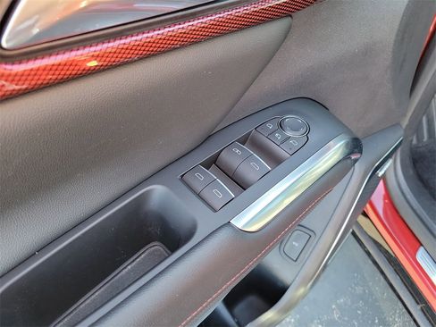 Certified 2024 Chevrolet Traverse RS w/ LPO, Floor Liner Package image 23