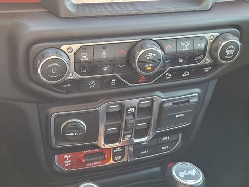 Used 2021 Jeep Wrangler Unlimited Rubicon image 11